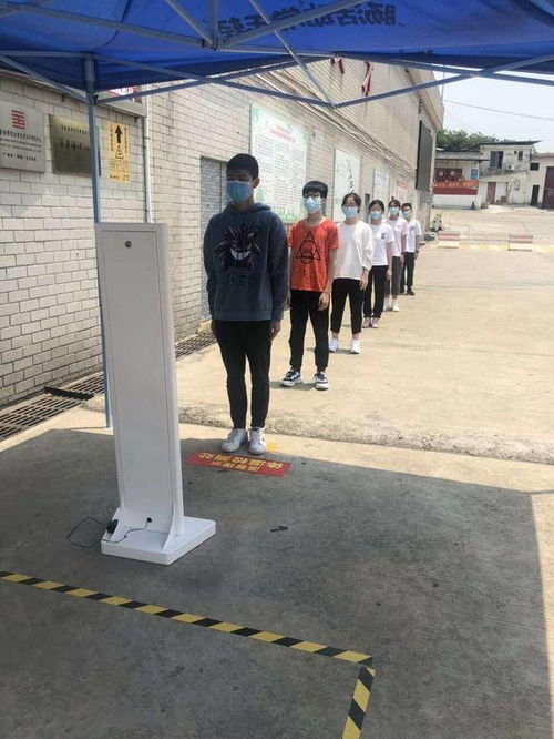 金鑒智能體溫篩查機 大數據體溫監(jiān)控 人臉識別 考勤門禁的紅外測溫設備